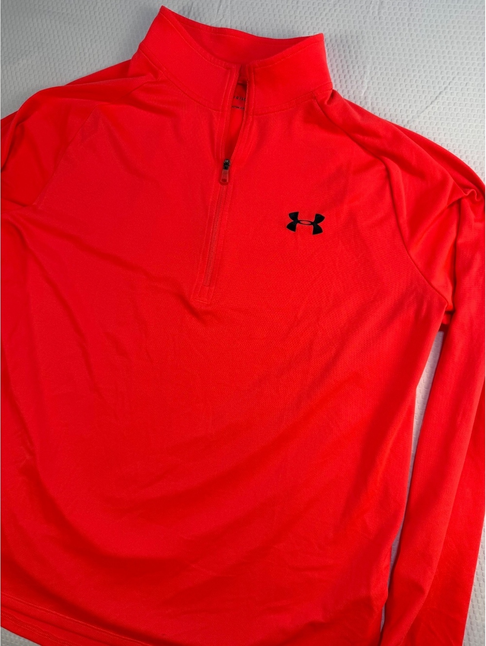 Under Armour HeatGear Women L Neon Coral Pink 1/4 Zip Loose Fit Pullover